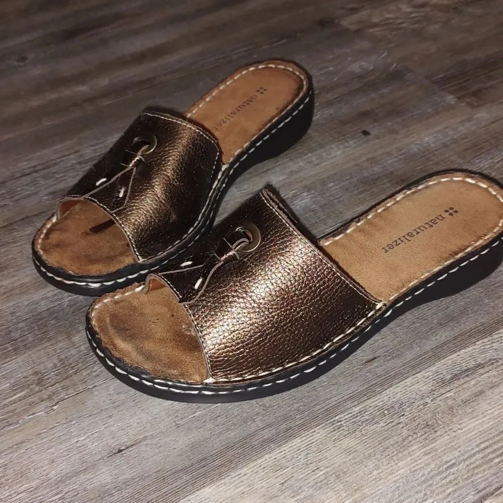 Naturalizer Callman slip on sandals Sz 7.5